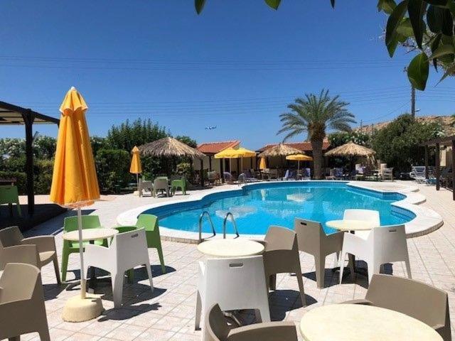 Karteros Hotel Hotel 3*