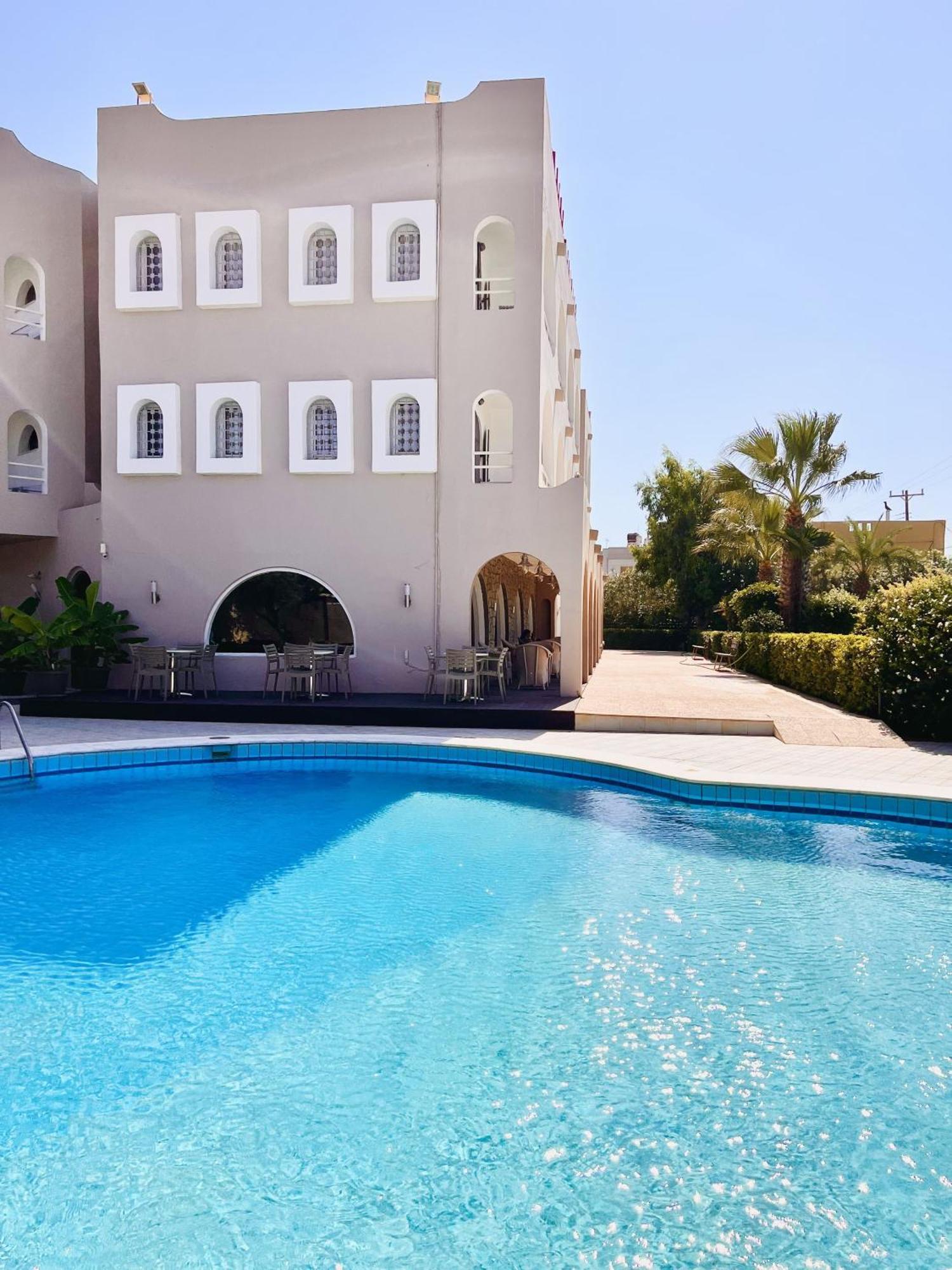 Hotel Karteros Hotel 3*