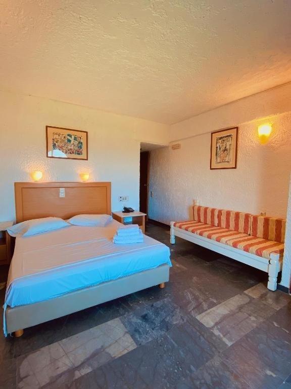 Karteros Hotel 3* Karteros