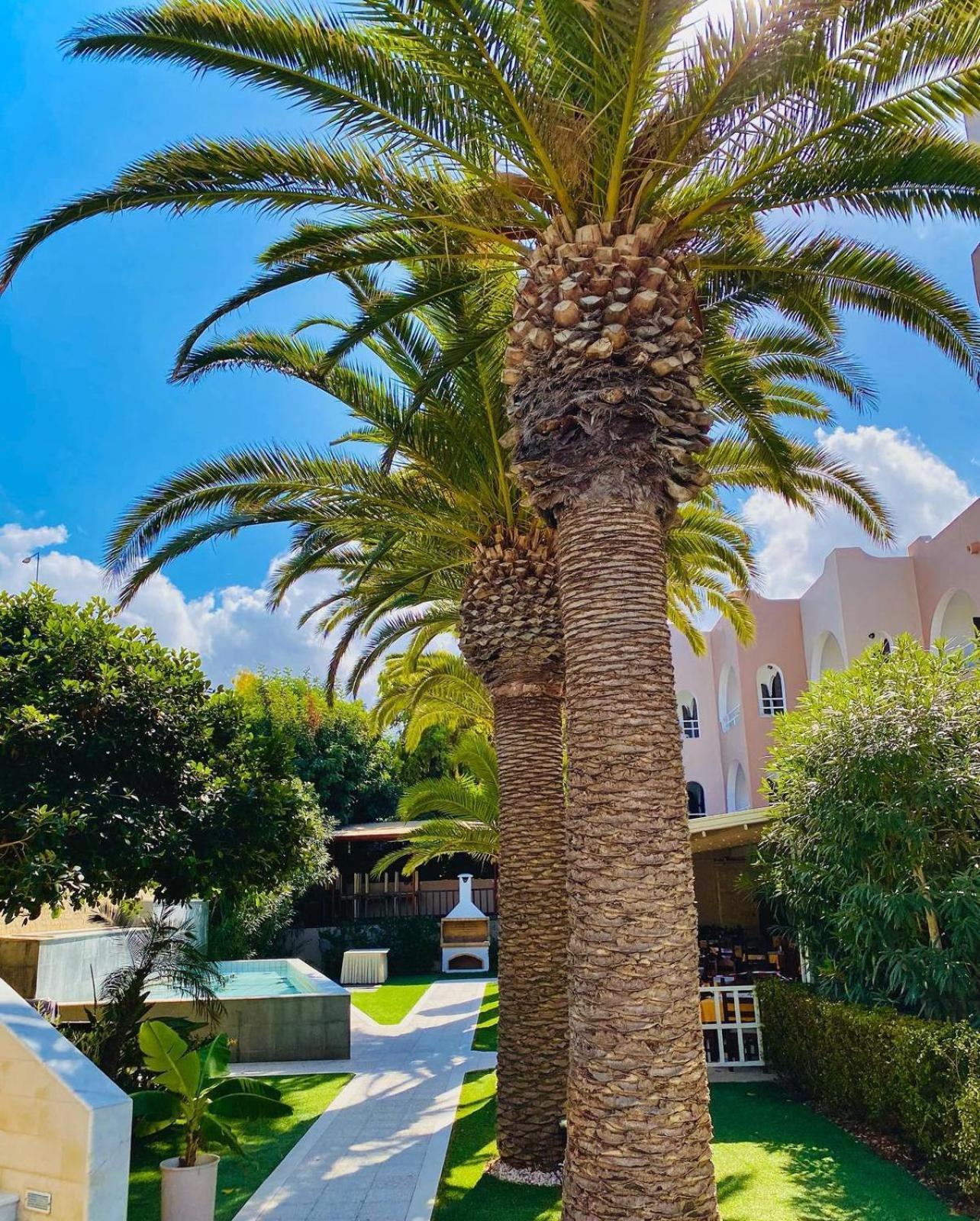 Karteros Hotel 3*