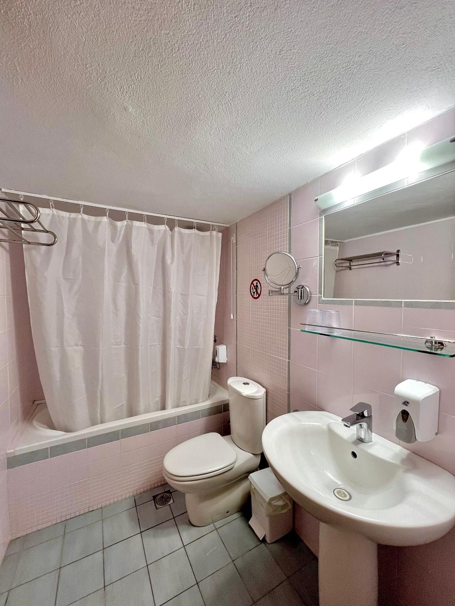 Hotel Karteros Hotel 3*