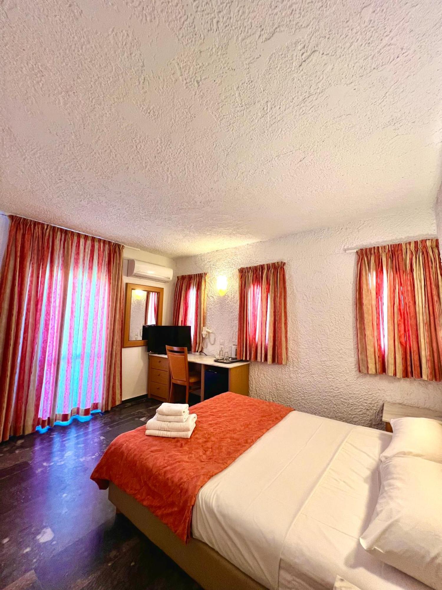 Karteros Hotel Hotel